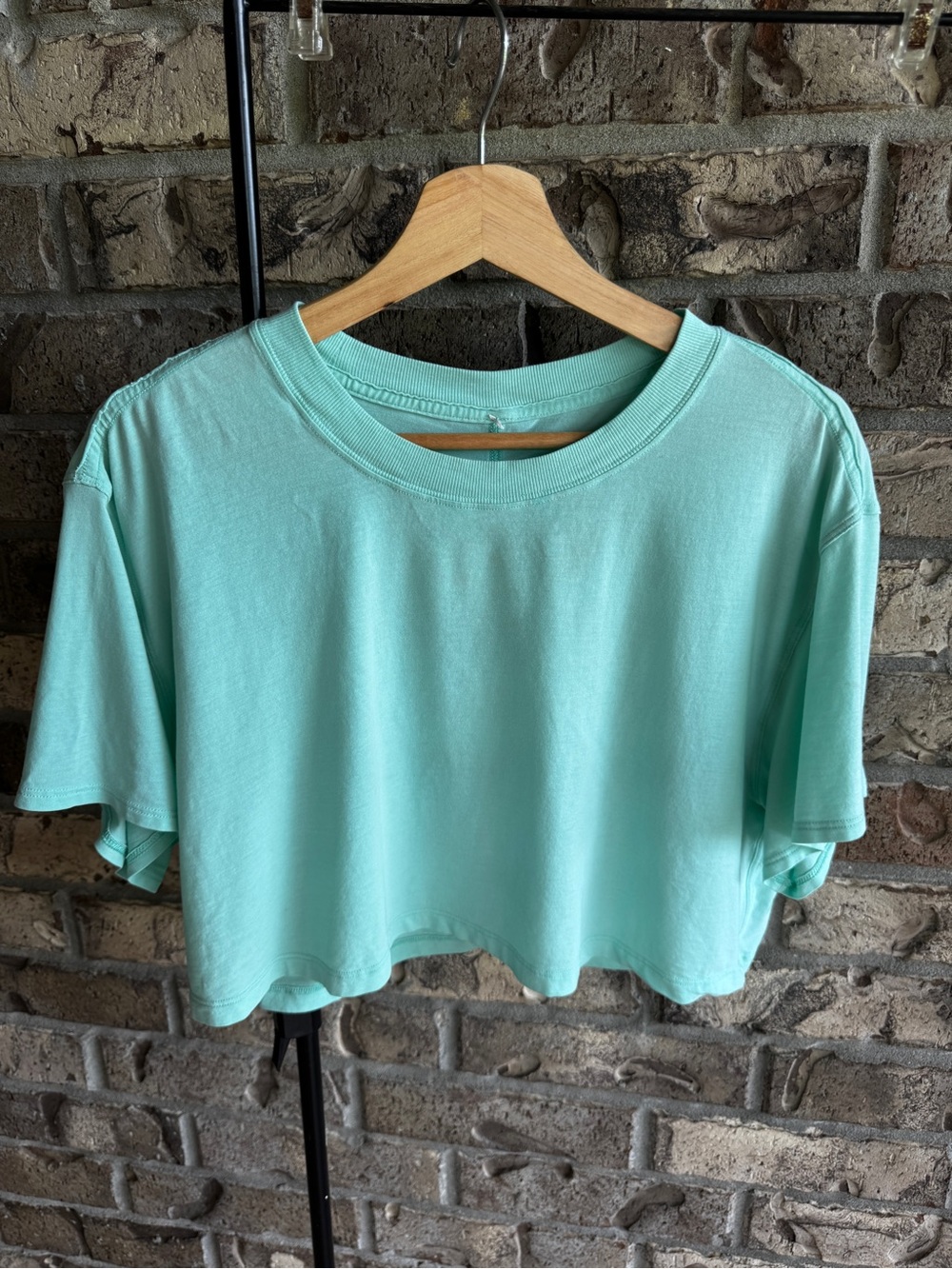 Lululemon All Yours Cropped T-Shirt
Wild Mint Sz 8 - Picture 5 of 8